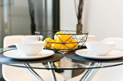 Complete Host Leopold Apartments