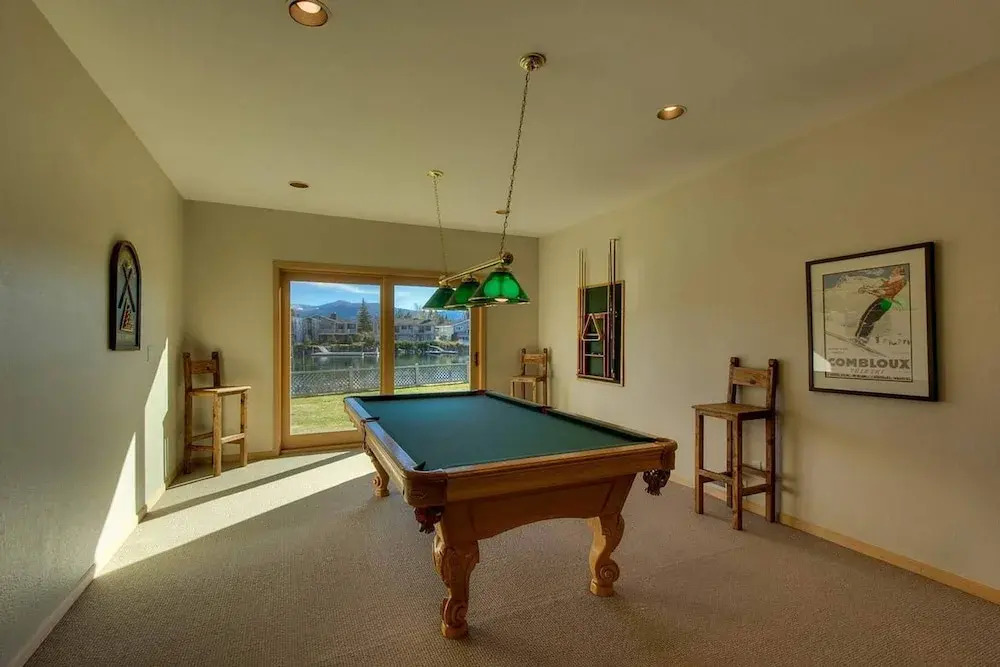 Beach Drive Beauty by Lake Tahoe Accommodations