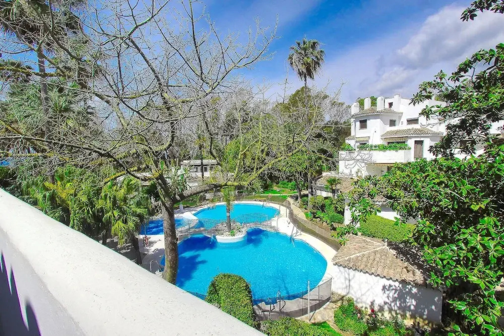 1104 Beach Front Line Apartment Golden Beach 3 Pools