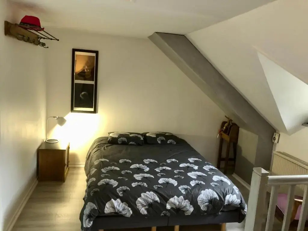 Appartement Cosy avec Balcon au calme proche Gare