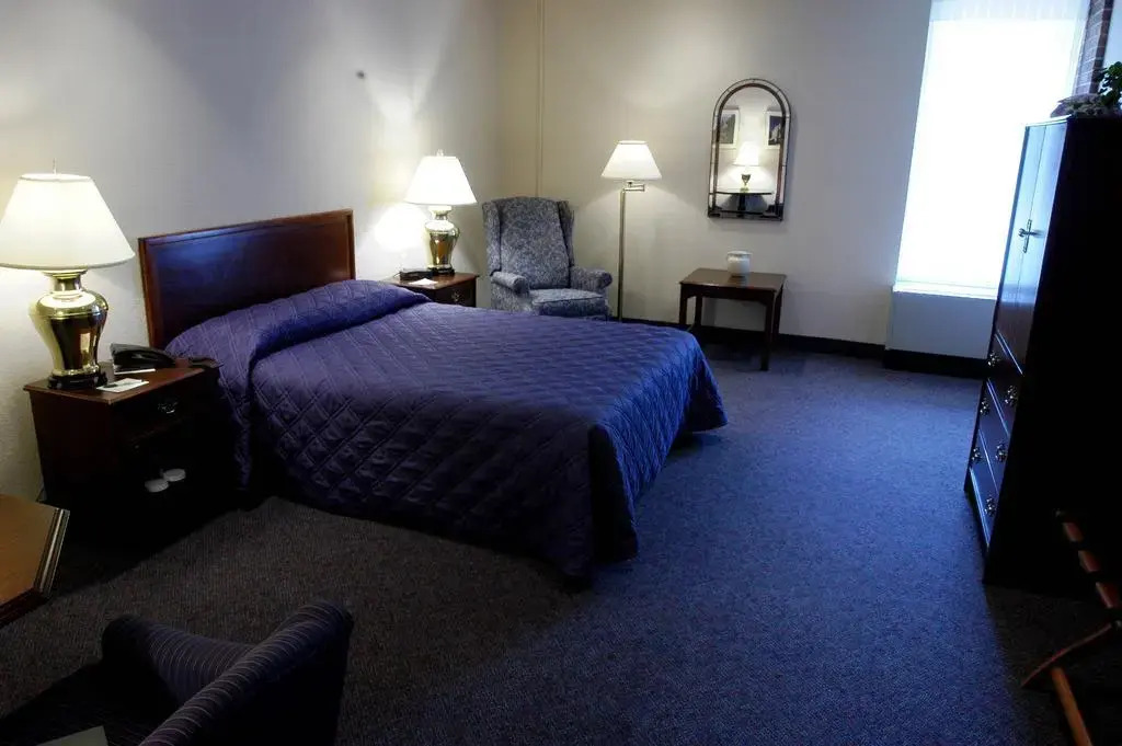 Hillsdale College Dow Hotel and Conference Center