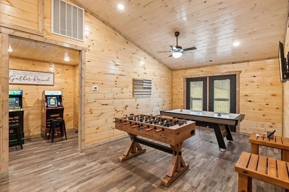 Brand NEW - 8br/6bath Mansion SWD Cabin With Indoor Pool, Hot Tub, & Arcade Room!