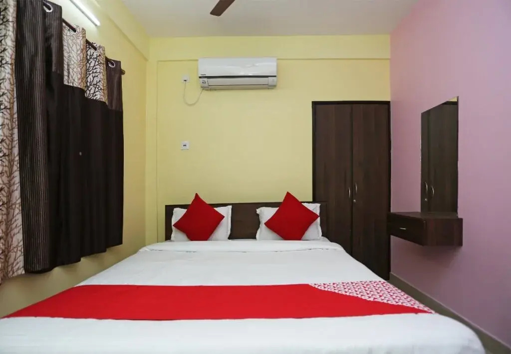 Aashray Guest House By OYO Rooms