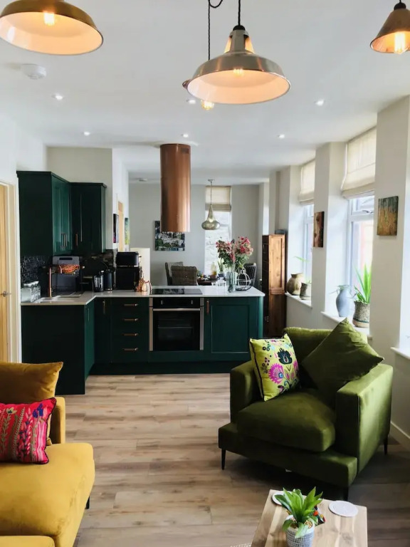 The Art Attic a Stylish Boutique Apartment