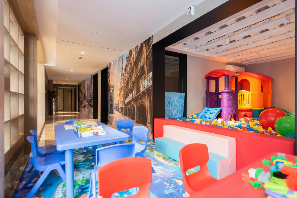 Jitai Hotel (Shanghai Train Station South Square)