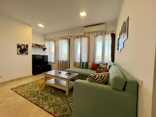 Amazing Pool And Lagoon View 2br Apartment