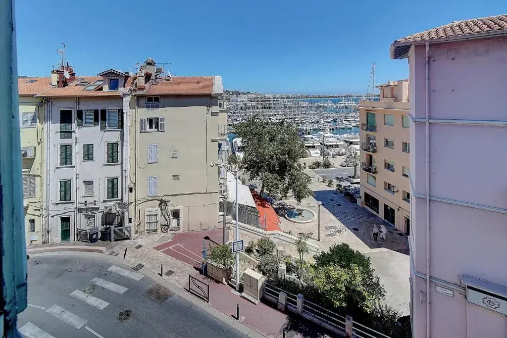 IMMOGROOM - Sea view apartment - 3 min from beach - AC