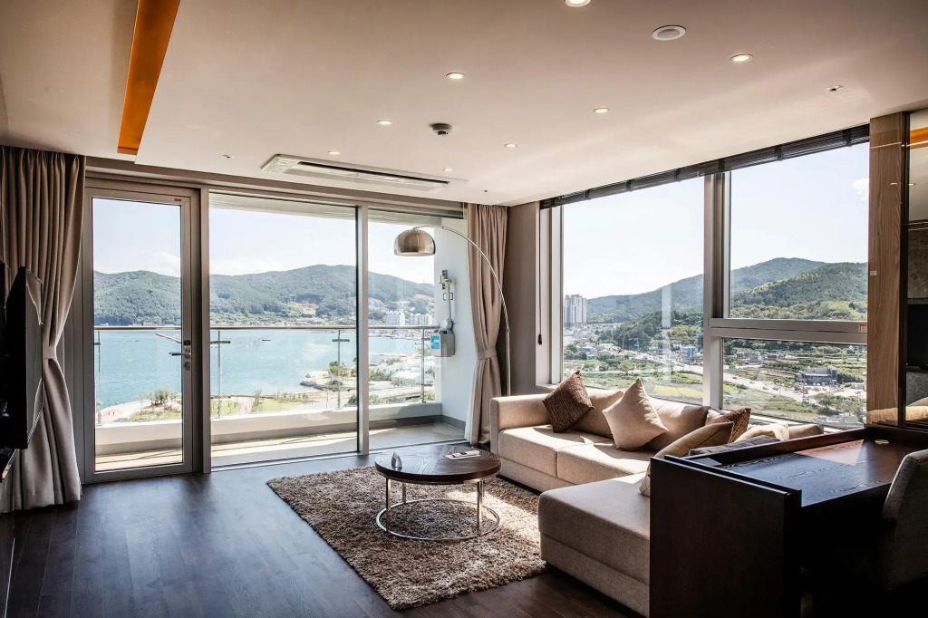 Bayfront Geoje