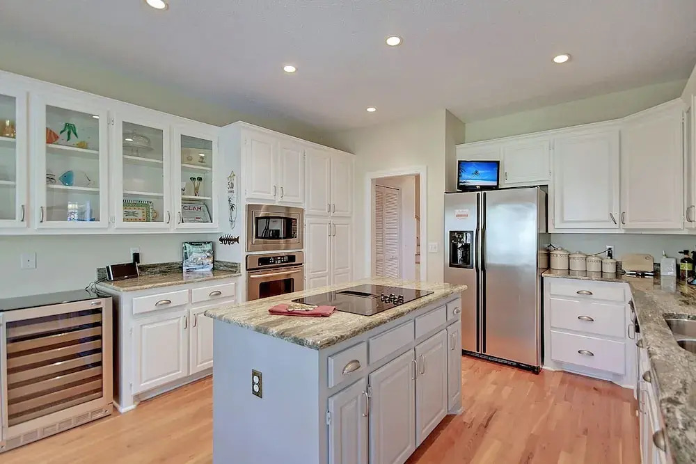Gated 5br W/ Private Pool - Beaches, Playground 5 Bedroom Home