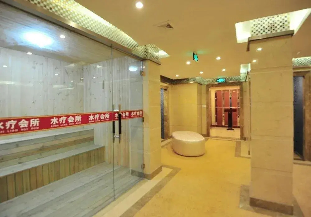 Jiande Yinyuan Hotel