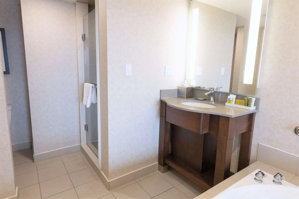 Hilton Niagara Falls/ Fallsview Hotel and Suites