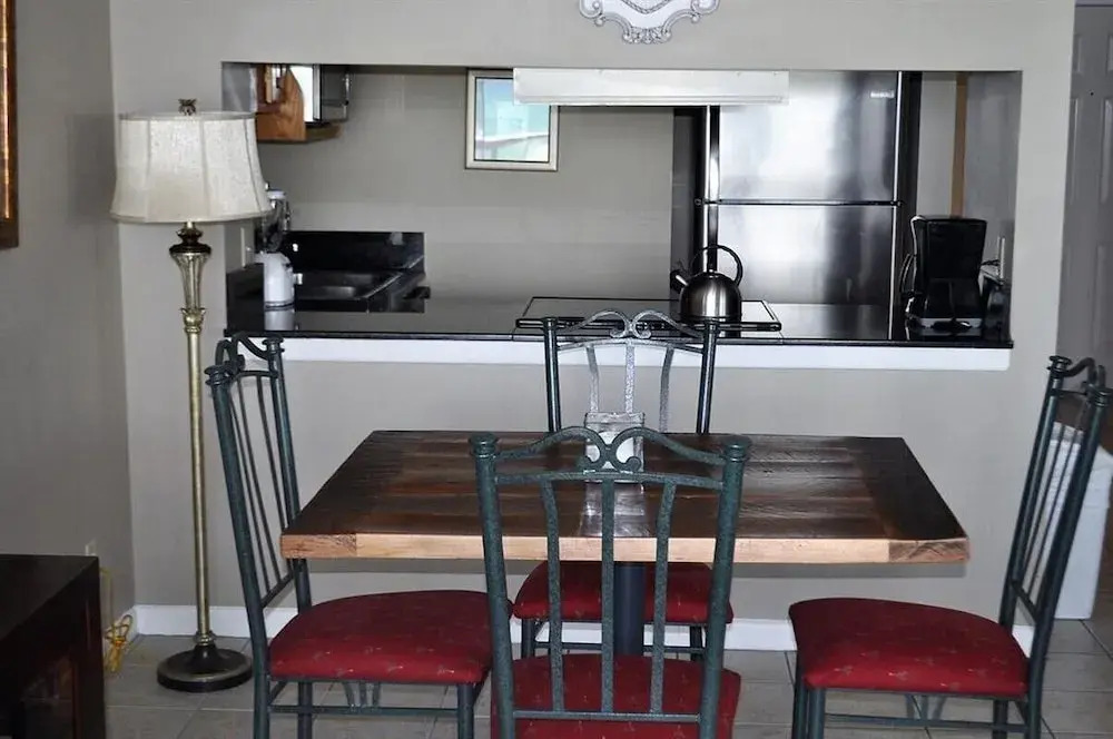 Beachside Two 4255 - flr5 - 1BR 1BA + Bonus Room - (6)