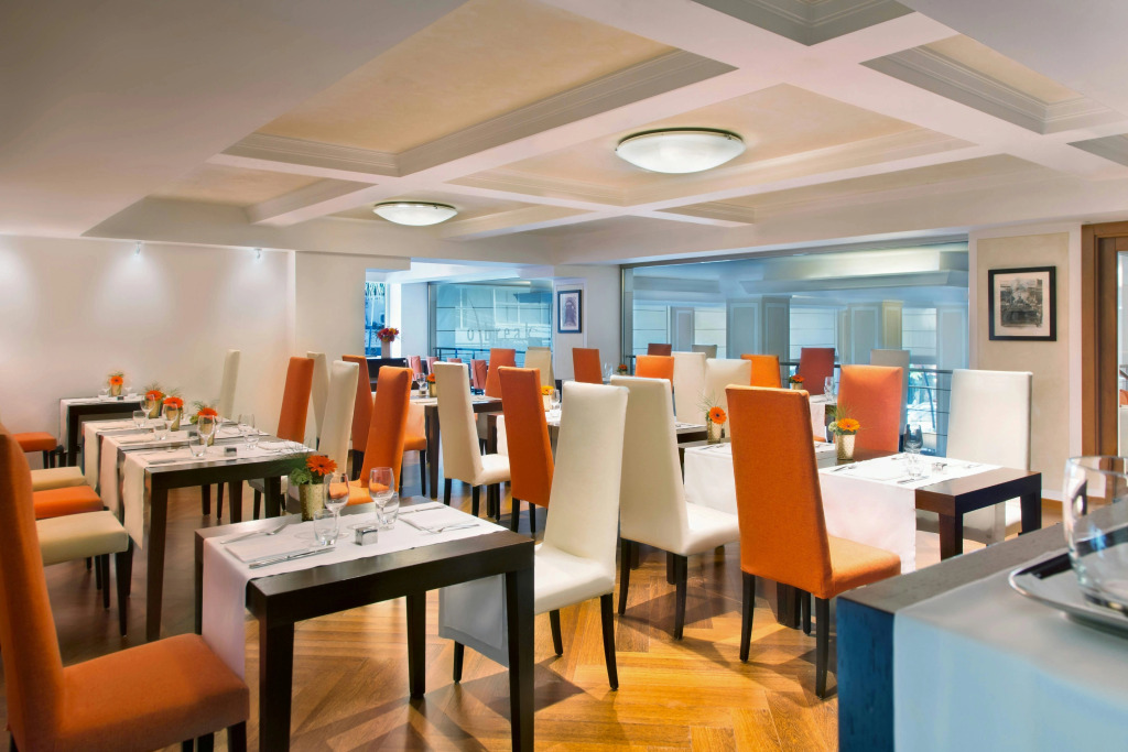 Renaissance Naples Hotel Mediterraneo