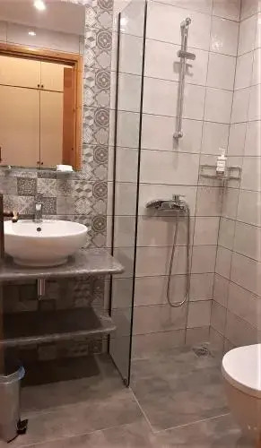 Castello Apartments & Studios