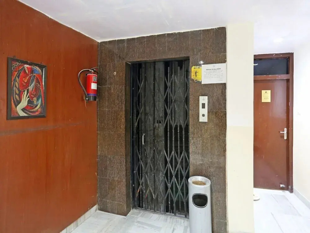 Hotel Fort by OYO Rooms