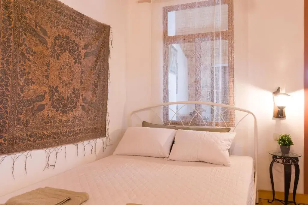 [kritsa house]