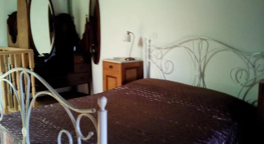 Country House Deja