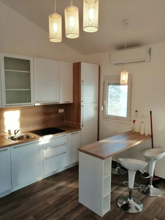 House Anica