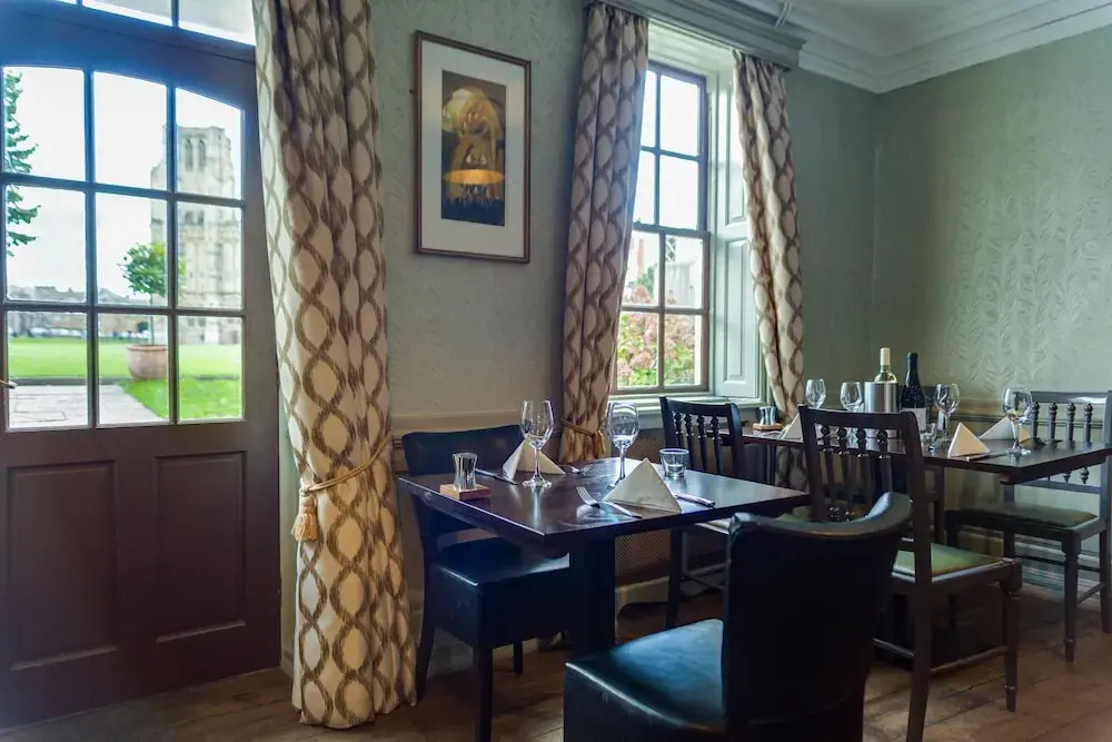 The Ancient Gatehouse & Rugantino Restaurant