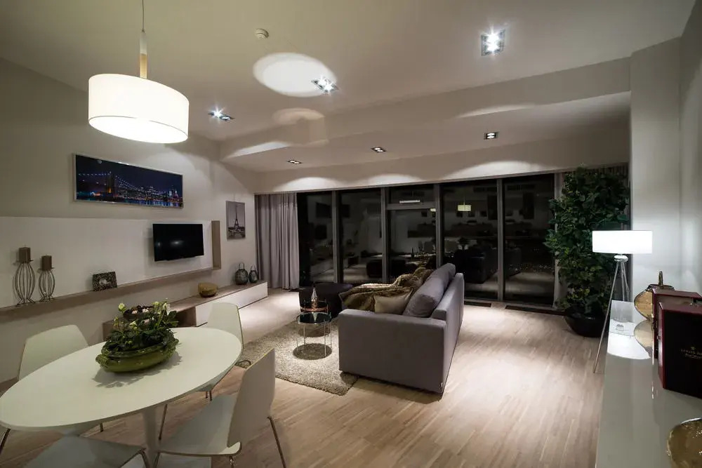 46th Floor Penthouse in Sky Tower