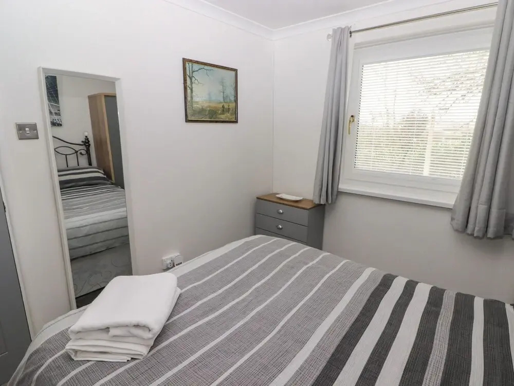 13 Gower Holiday Village