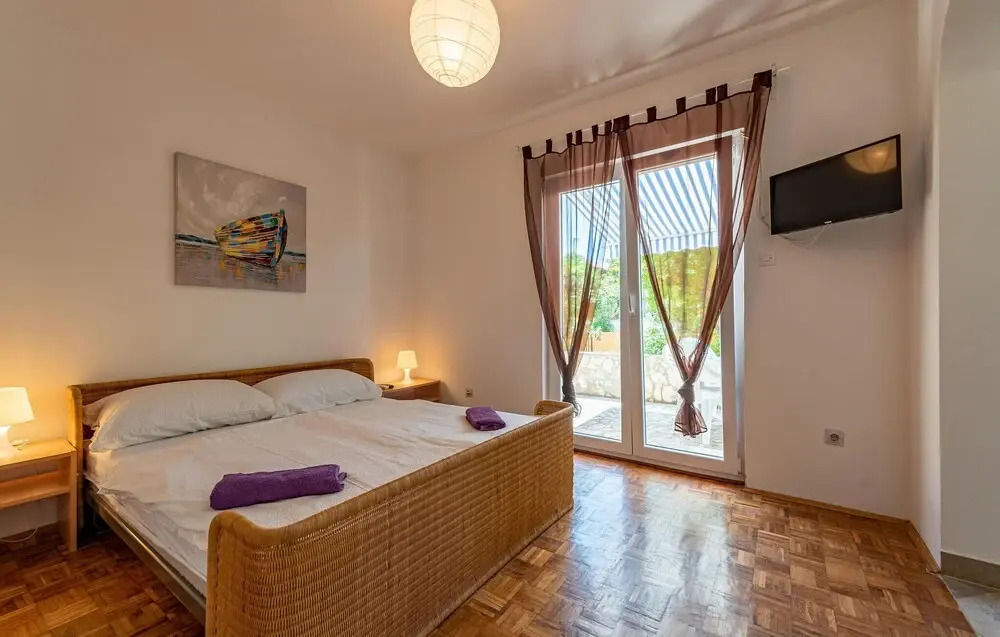 Amazing Apartment in Privlaka With Wifi