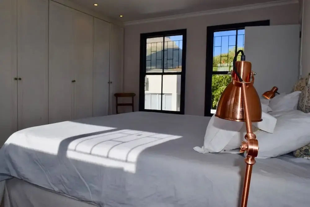 2 Bedrooms Apartment With Beautiful Views Next to Park