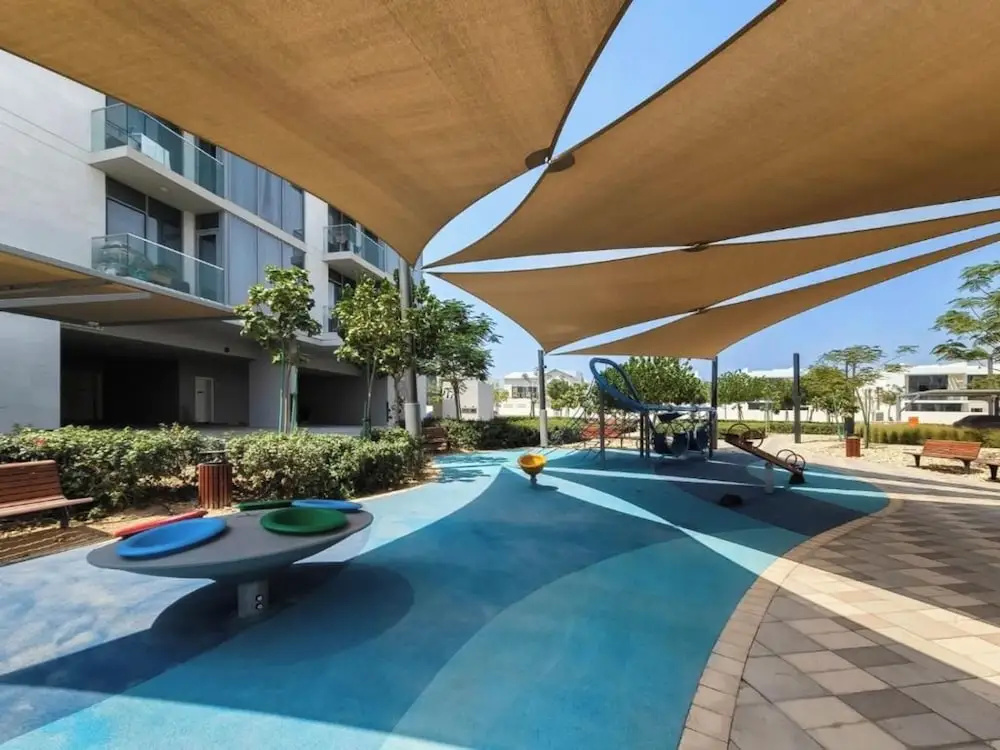 Maison Privee - Modern Family Retreat w/ Dubai Skyline Views