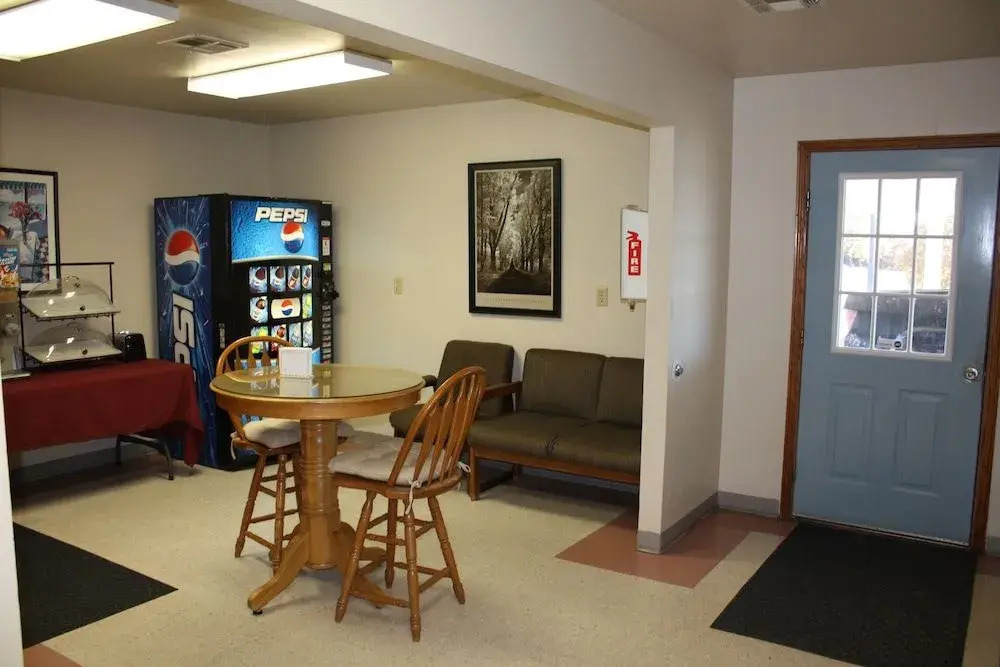 Boomtown Inn