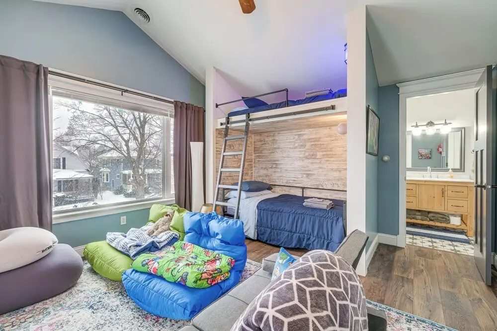 17 Mi to Ski Slopes! Retreat Near Lake Michigan