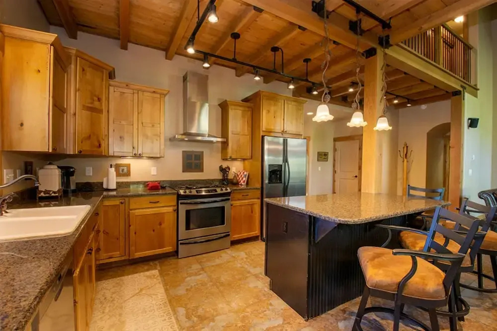 Leland Creek Home 5 Br home by RedAwning