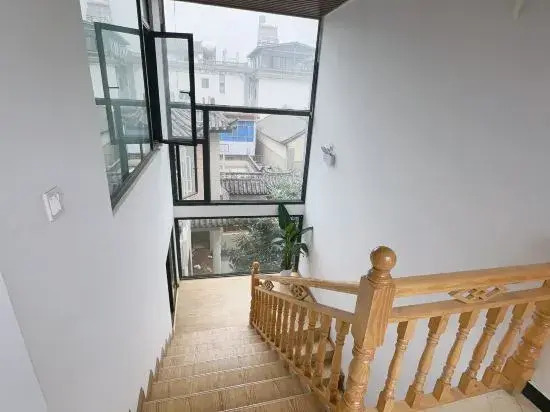 71 Manshe Homestay (Dali Ancient City Branch)