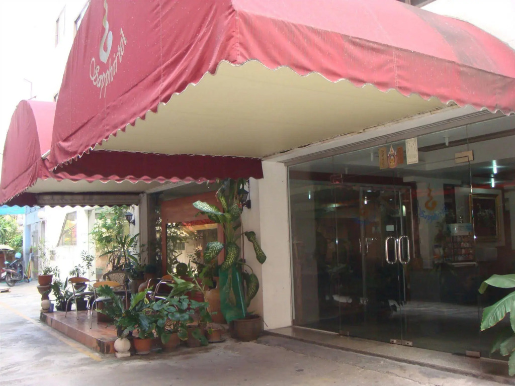 Sapphirtel Inn