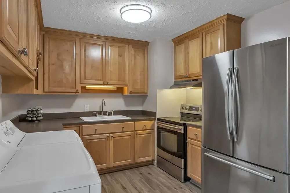 Cozy And Peaceful - Great Outdoor Space 3 Bedroom Home by Redawning