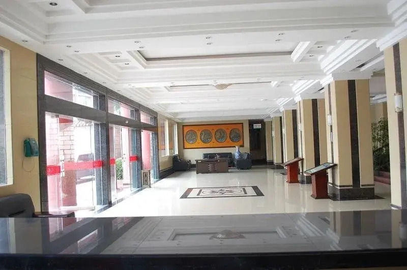 Kowloon Hotel