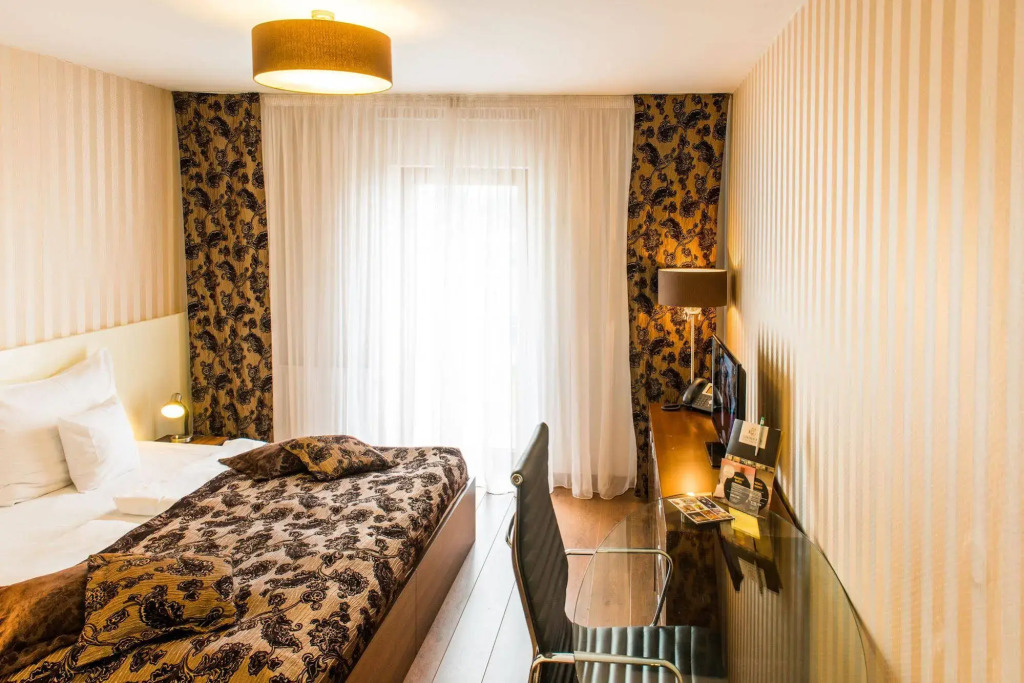 Golden Fish Hotel Apartments