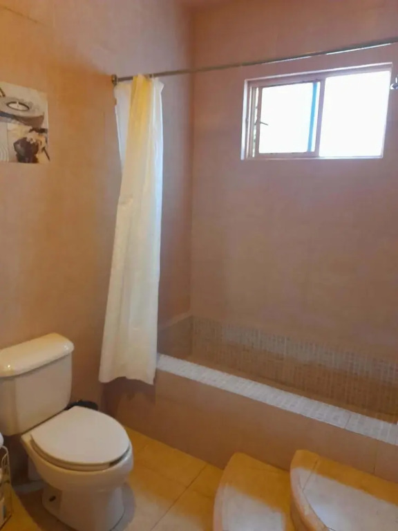 Centro 4bedroom Home on Stirling Dickinson