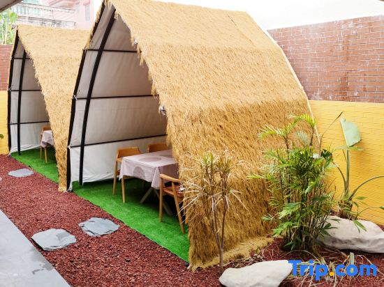 Riverside Homestay