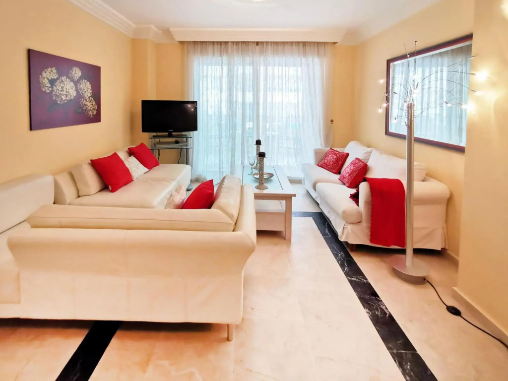 Banana Beach Marbella 4 pax 369