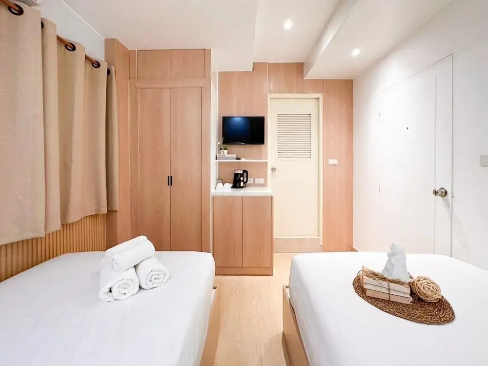 Thrive Hotel