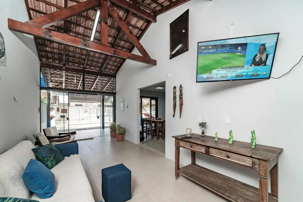 Casa na praia de Morrinhos Bombinhas para 10 pessoas, Excelente localização