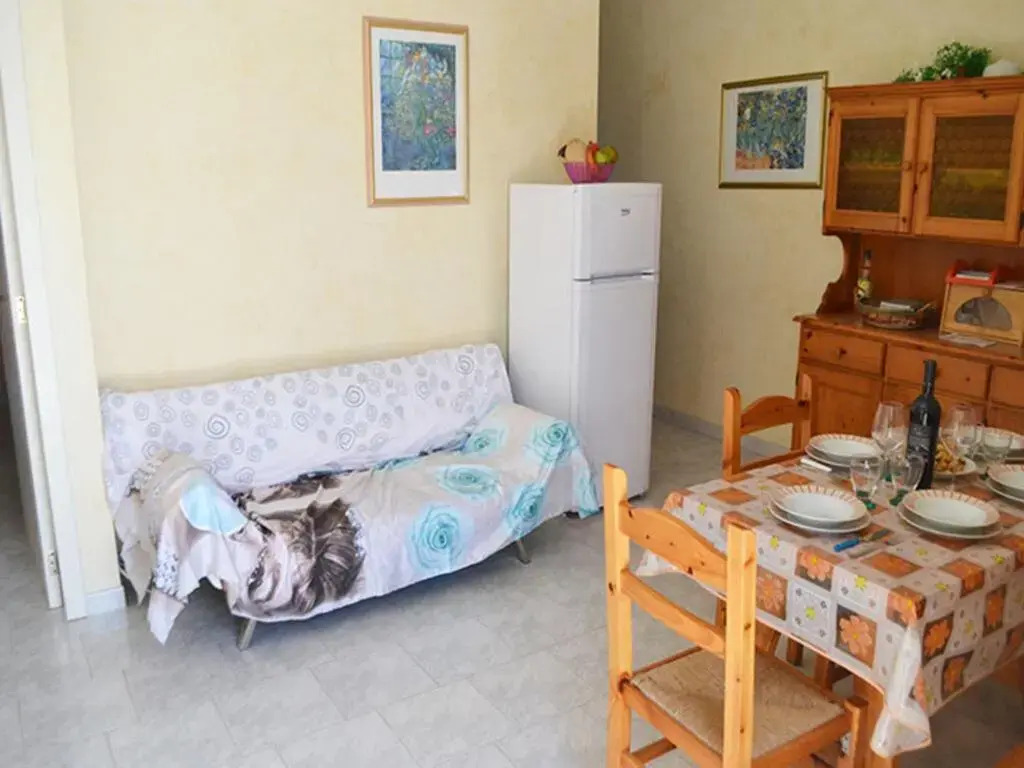 Central Holiday Home With Terrace And Garden, Parking Available