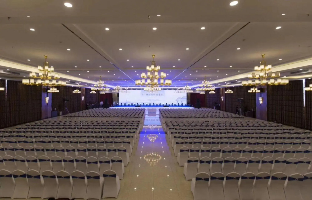 Shengshi Baiyun Hotel