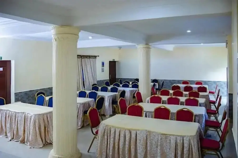 Dalice Hotel and Suites