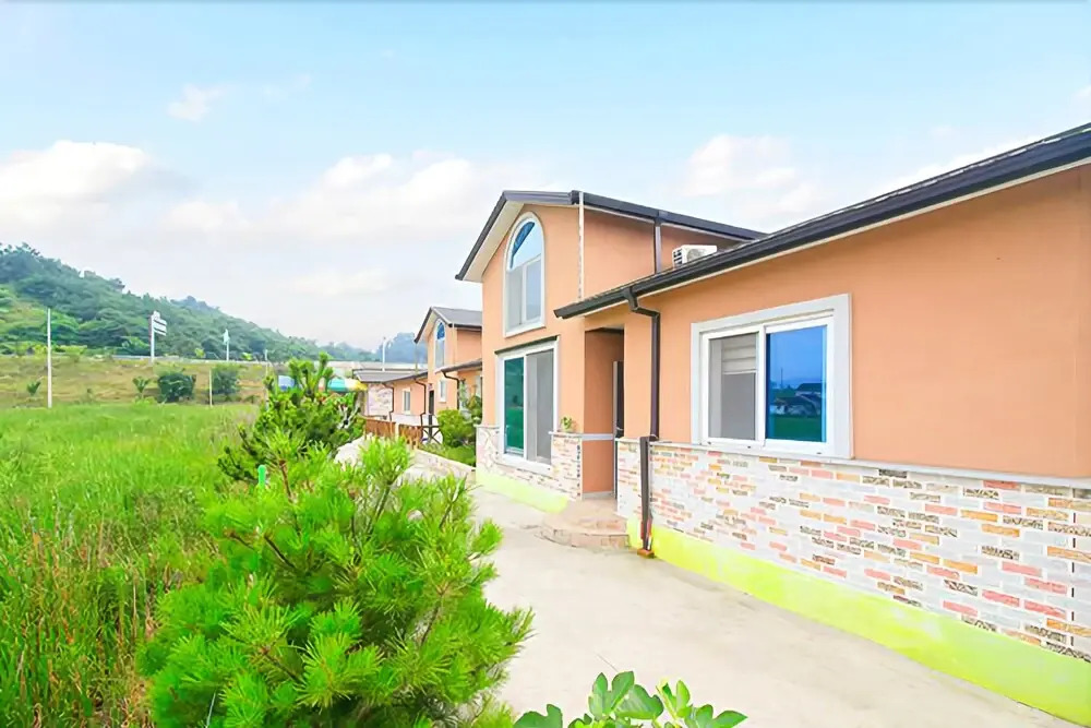 Suncheon Bay Pine Scent Pension