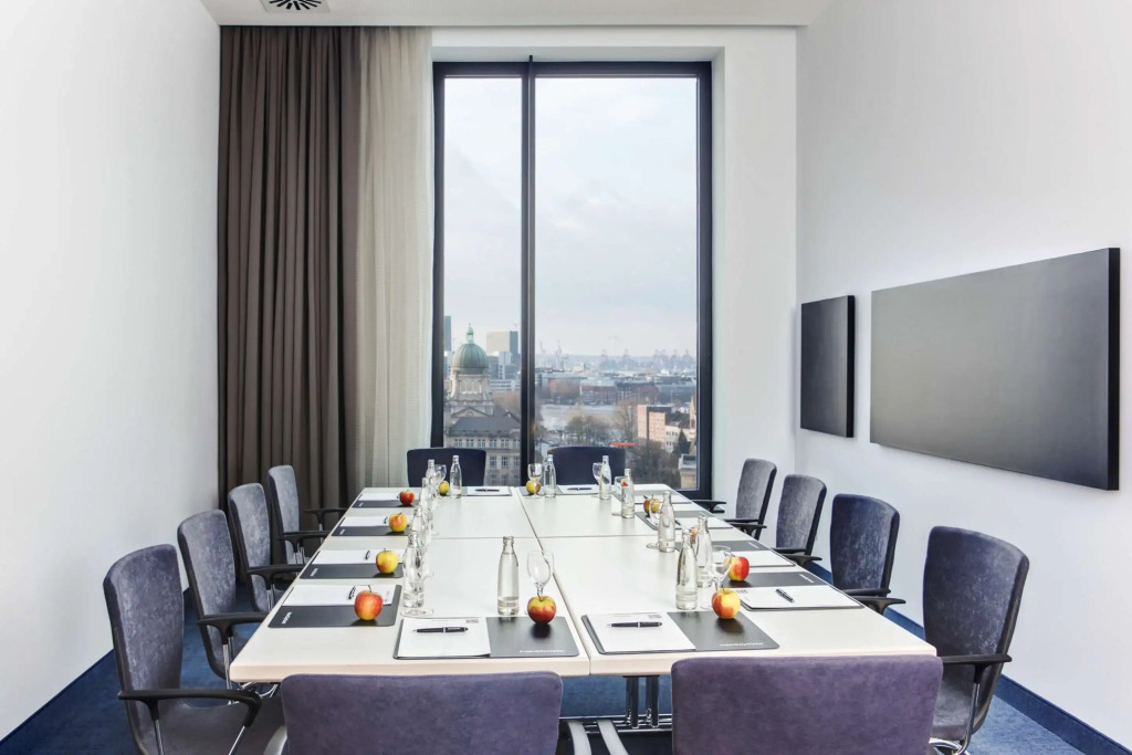 IntercityHotel Hamburg Dammtor