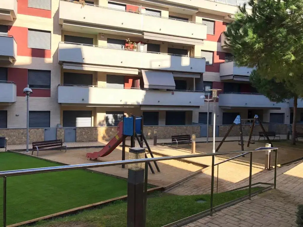 Apartamento de 3 dormitorios equipado Fenals
