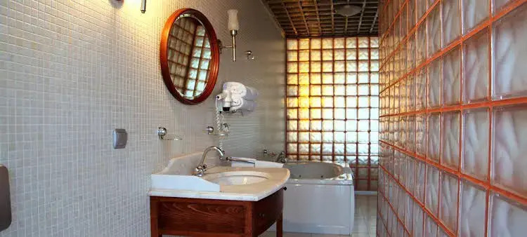 Caliente Garden Wellness & Spa