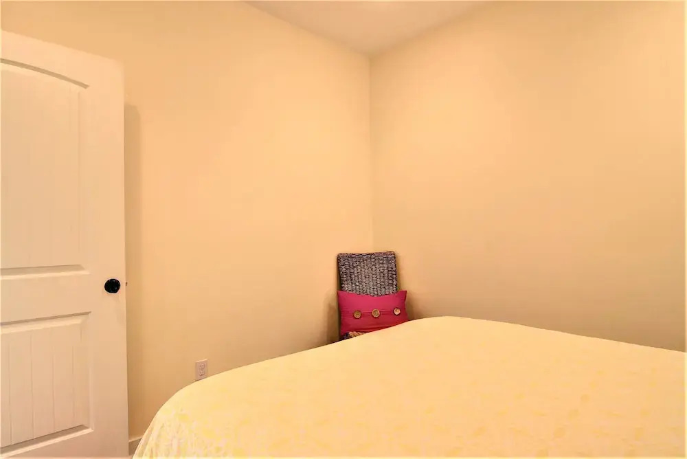 No Shirt, No Shoes, No Problem - 5 Br home