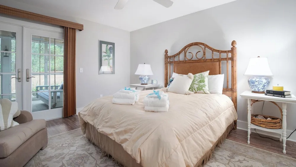 34 Seagrove Village Dr